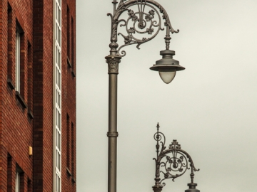 ‘Proper’ street lights
